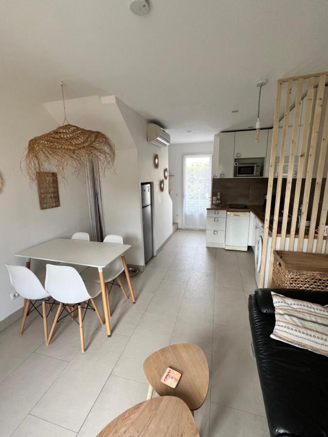 Apartmán Duplex T3 Boulouris Pieds Dans L Eau Saint-Raphaël Exteriér fotografie